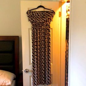 Sleeveless maxi dress